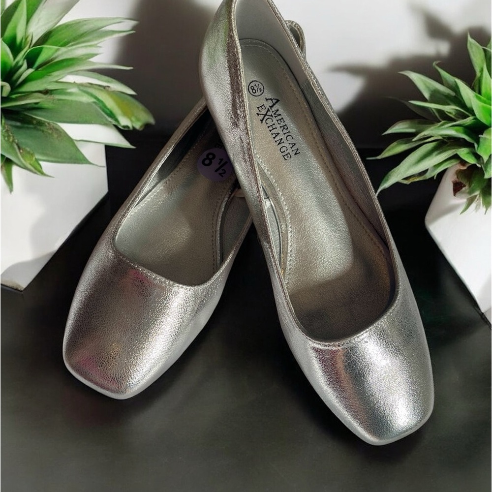 American Exchange Metallic Silver Flats